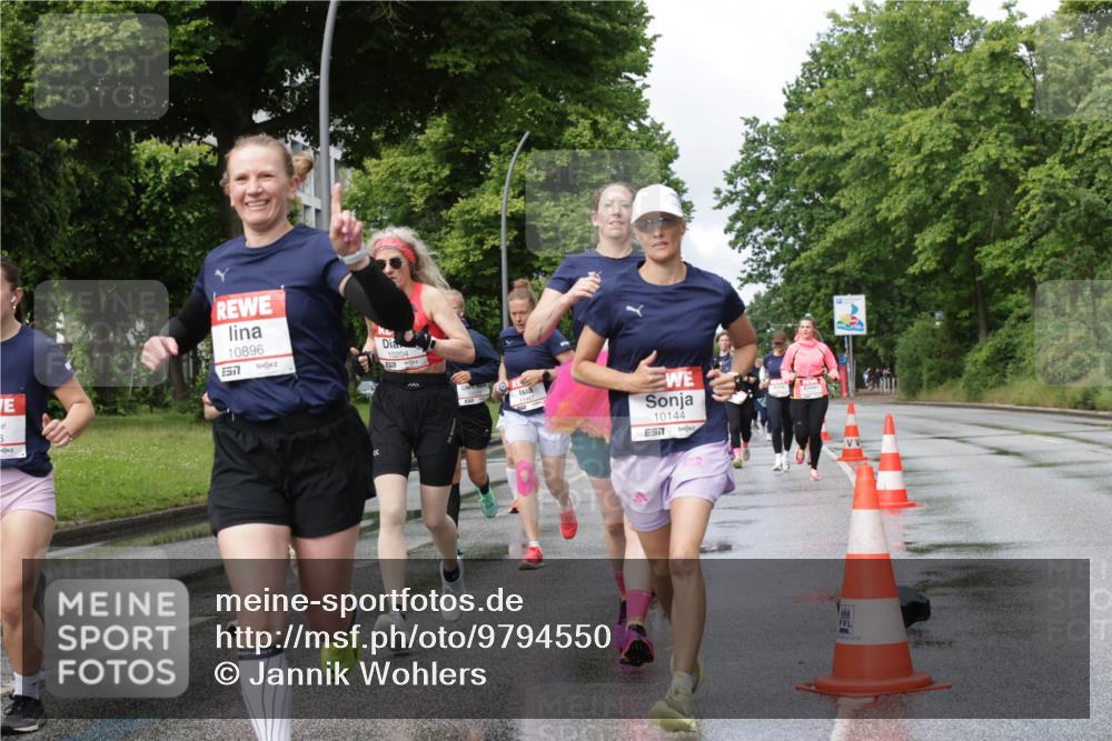 14.06.2026 - REWE Women's Run Jannik Wohlers http://msf.ph/oto/9794550 14.06.2026 09:08:34 Laufen 10896, 7, 10204, 11467, 10144, 57, 302, 22 meine-sportfotos.de