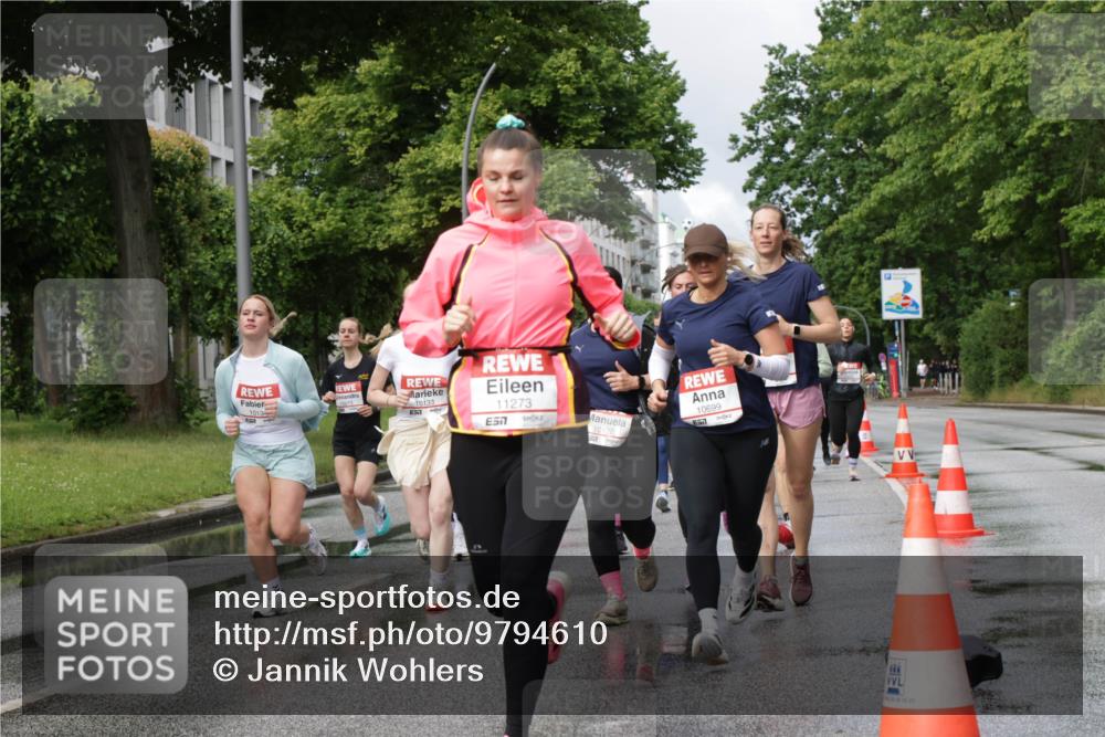 14.06.2026 - REWE Women's Run Jannik Wohlers http://msf.ph/oto/9794610 14.06.2026 09:08:38 Laufen 10133, 11273, 7, 10122, 10699, 7 meine-sportfotos.de