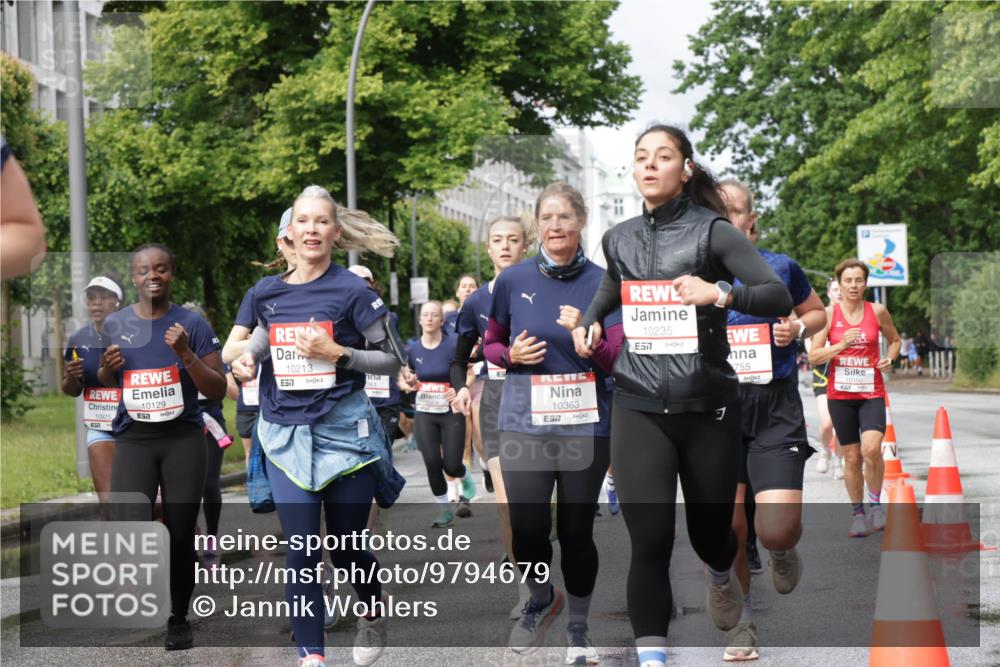 14.06.2026 - REWE Women's Run Jannik Wohlers http://msf.ph/oto/9794679 14.06.2026 09:08:44 Laufen 10213, 10129, 10925, 57, 261, 10363, 10235, 7, 1, 755, 10150 meine-sportfotos.de