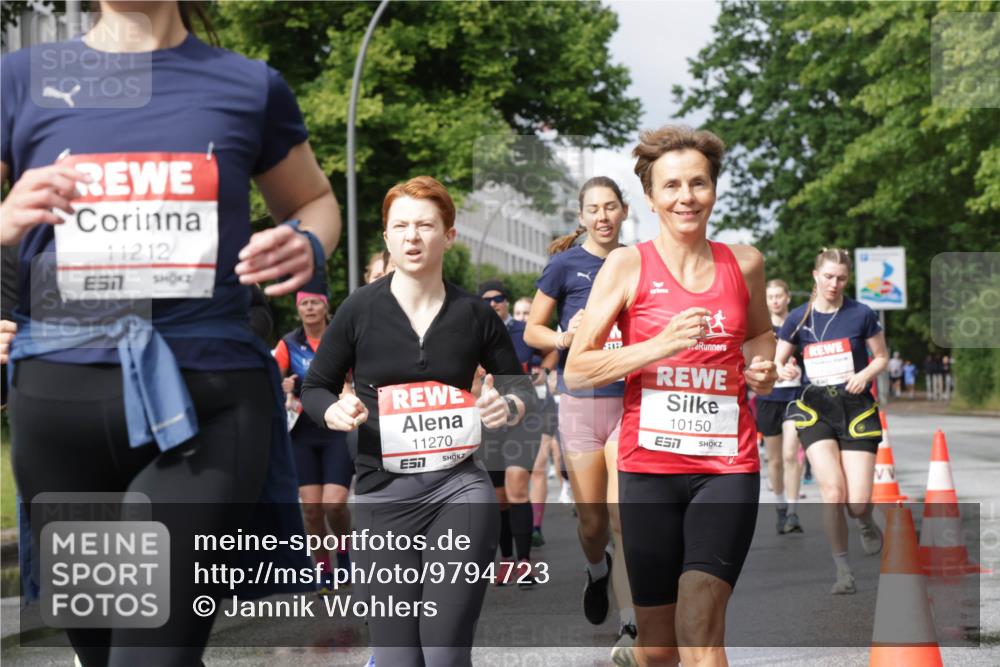 14.06.2026 - REWE Women's Run Jannik Wohlers http://msf.ph/oto/9794723 14.06.2026 09:08:48 Laufen 11212, 11270, 57, 10150, 7 meine-sportfotos.de
