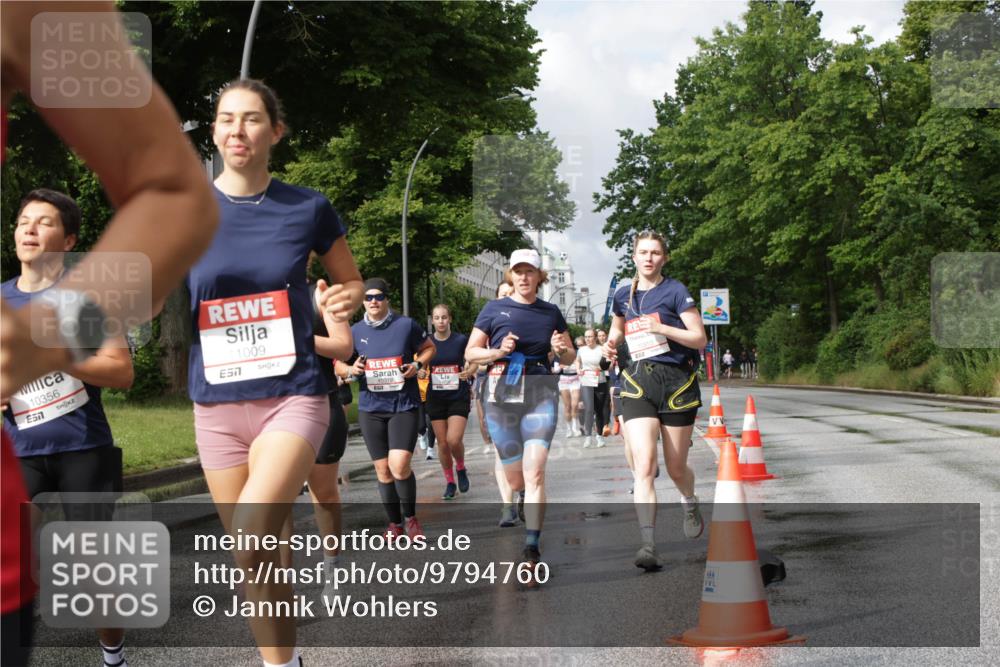 14.06.2026 - REWE Women's Run Jannik Wohlers http://msf.ph/oto/9794760 14.06.2026 09:08:50 Laufen 10356, 11009, 7, 10372 meine-sportfotos.de