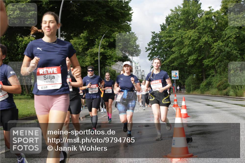 14.06.2026 - REWE Women's Run Jannik Wohlers http://msf.ph/oto/9794765 14.06.2026 09:08:50 Laufen 11009, 57, 10372, 637, 10810 meine-sportfotos.de