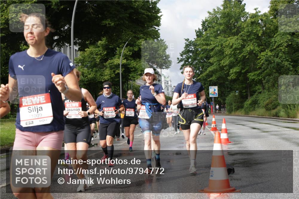 14.06.2026 - REWE Women's Run Jannik Wohlers http://msf.ph/oto/9794772 14.06.2026 09:08:50 Laufen 1009, 11135, 57, 10372, 10810 meine-sportfotos.de