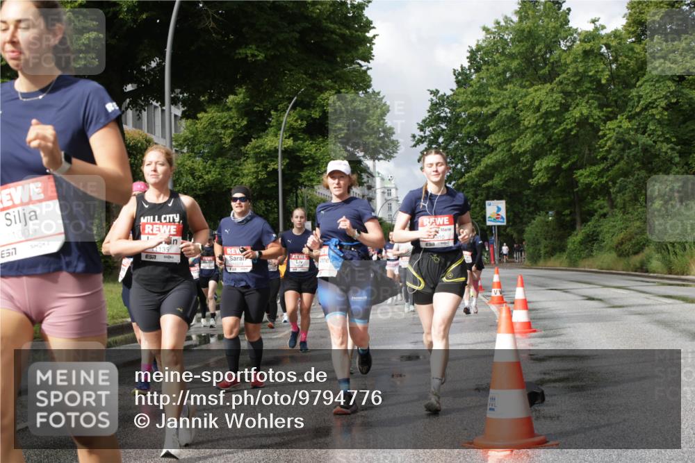 14.06.2026 - REWE Women's Run Jannik Wohlers http://msf.ph/oto/9794776 14.06.2026 09:08:50 Laufen 657, 1009, 1135, 651 meine-sportfotos.de