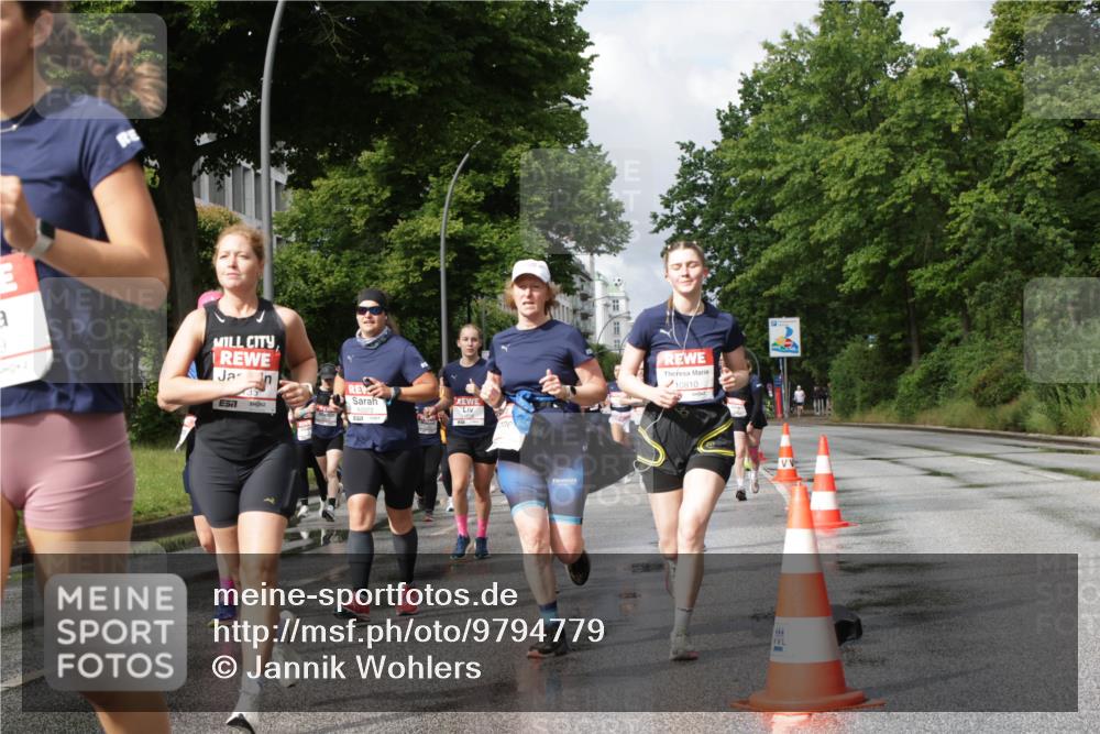 14.06.2026 - REWE Women's Run Jannik Wohlers http://msf.ph/oto/9794779 14.06.2026 09:08:50 Laufen 7, 10372, 10810 meine-sportfotos.de