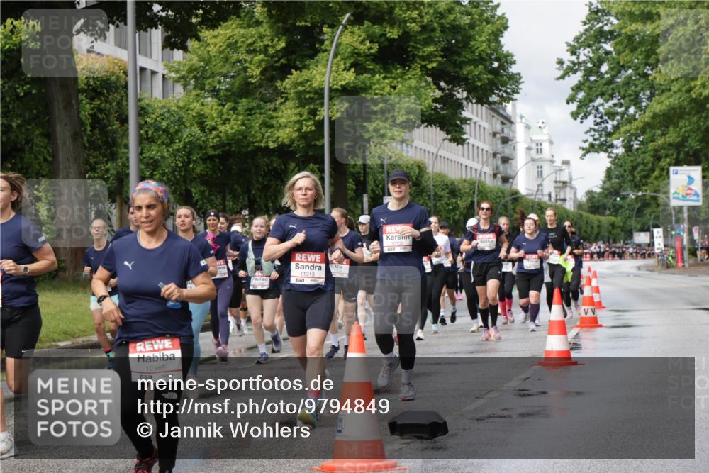 14.06.2026 - REWE Women's Run Jannik Wohlers http://msf.ph/oto/9794849 14.06.2026 09:09:05 Laufen 10986, 7, 11313, 10156 meine-sportfotos.de