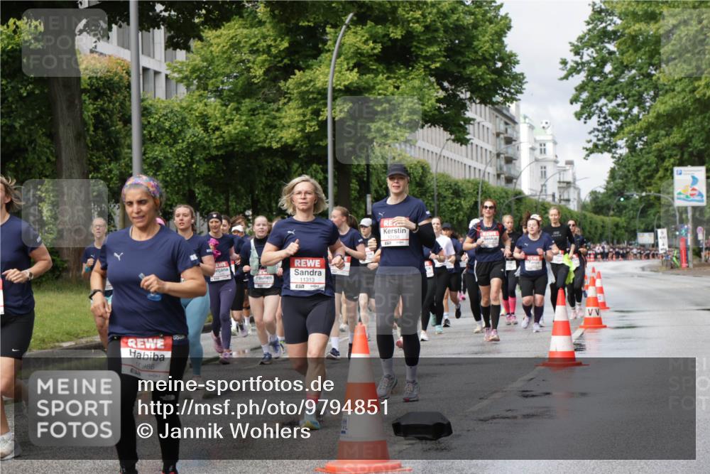 14.06.2026 - REWE Women's Run Jannik Wohlers http://msf.ph/oto/9794851 14.06.2026 09:09:05 Laufen 10986, 11313, 7, 10156 meine-sportfotos.de
