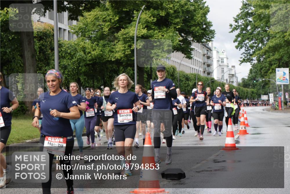 14.06.2026 - REWE Women's Run Jannik Wohlers http://msf.ph/oto/9794853 14.06.2026 09:09:05 Laufen 10986, 0801, 450, 11313, 7, 10156 meine-sportfotos.de
