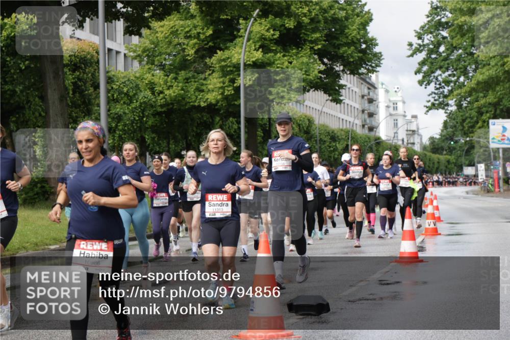 14.06.2026 - REWE Women's Run Jannik Wohlers http://msf.ph/oto/9794856 14.06.2026 09:09:06 Laufen 10986, 080, 11313, 7 meine-sportfotos.de