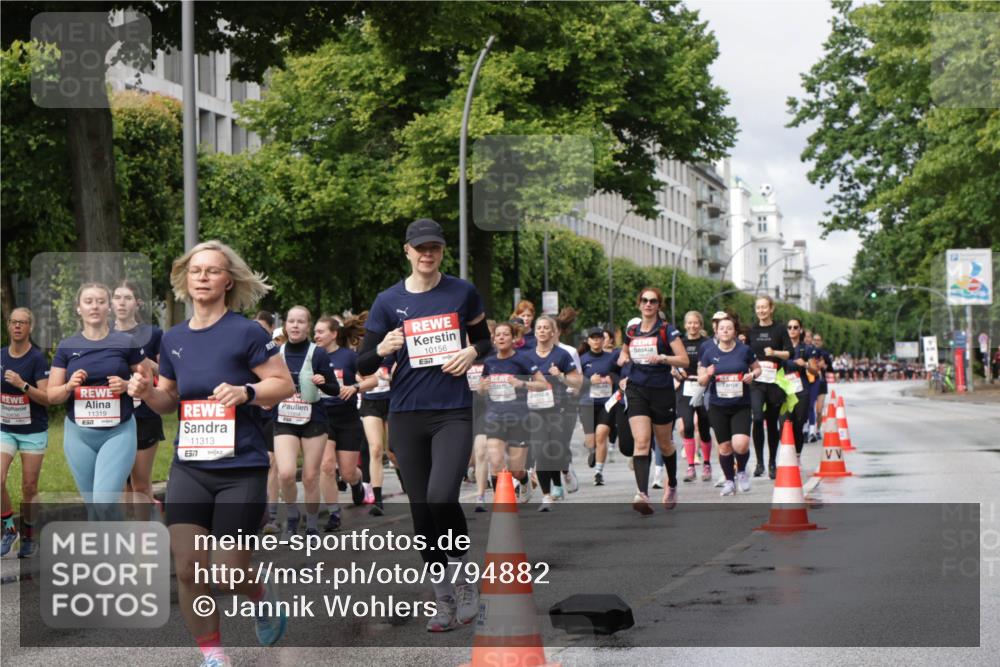 14.06.2026 - REWE Women's Run Jannik Wohlers http://msf.ph/oto/9794882 14.06.2026 09:09:06 Laufen 10636, 11319, 11313, 577, 10156 meine-sportfotos.de