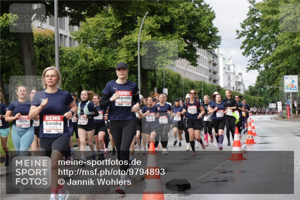 14.06.2026 - REWE Women's Run Jannik Wohlers http://msf.ph/oto/9794893 14.06.2026 09:09:07 Laufen 11319, 11313, 7, 10156, 57, 12 meine-sportfotos.de