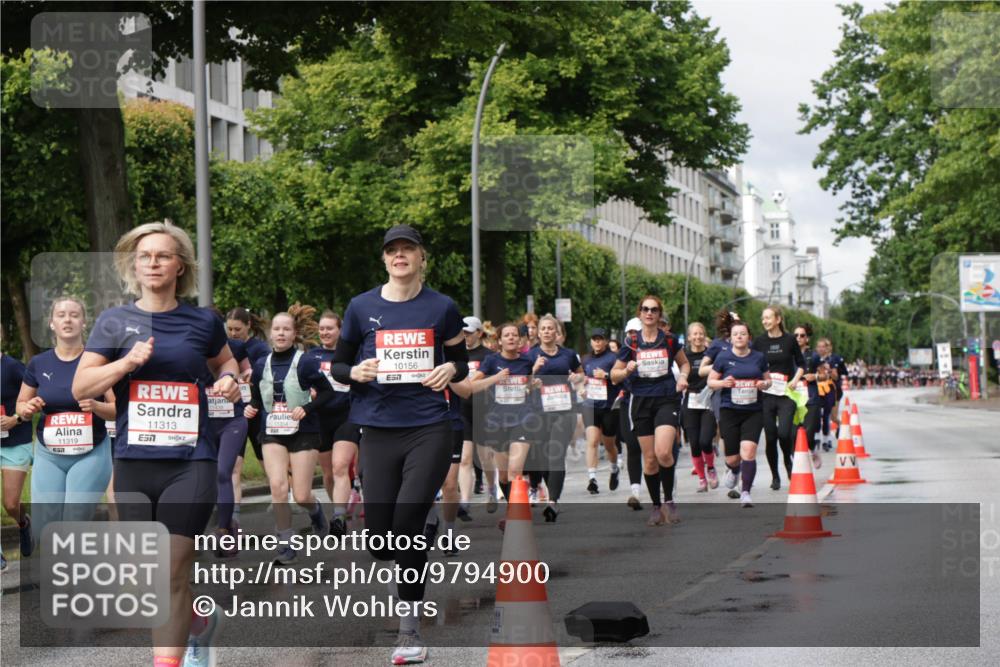 14.06.2026 - REWE Women's Run Jannik Wohlers http://msf.ph/oto/9794900 14.06.2026 09:09:07 Laufen 11319, 11313, 10156, 57, 12 meine-sportfotos.de