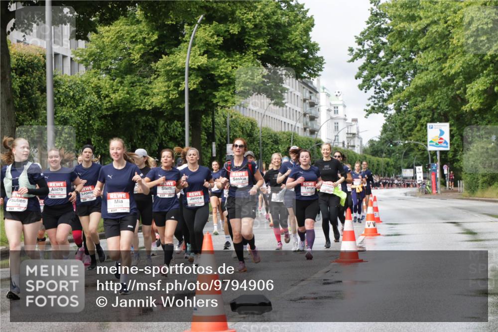 14.06.2026 - REWE Women's Run Jannik Wohlers http://msf.ph/oto/9794906 14.06.2026 09:09:08 Laufen 11055, 11354, 11016 meine-sportfotos.de