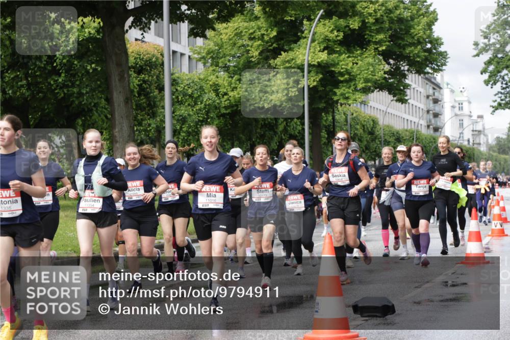 14.06.2026 - REWE Women's Run Jannik Wohlers http://msf.ph/oto/9794911 14.06.2026 09:09:09 Laufen 7, 1335, 10167, 11354, 11055, 10173, 11016 meine-sportfotos.de