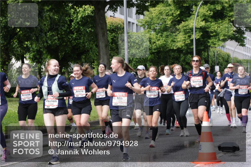 14.06.2026 - REWE Women's Run Jannik Wohlers http://msf.ph/oto/9794928 14.06.2026 09:09:09 Laufen 10167, 11354, 11055, 11016, 10858, 657, 10173, 10543 meine-sportfotos.de