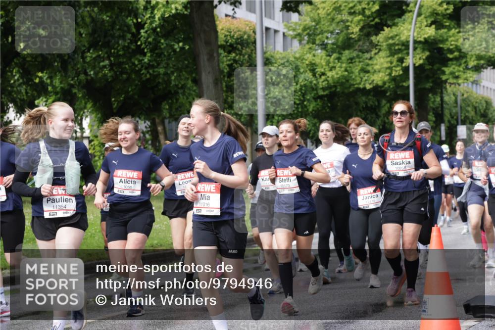 14.06.2026 - REWE Women's Run Jannik Wohlers http://msf.ph/oto/9794946 14.06.2026 09:09:10 Laufen 11354, 11055, 11016, 7, 10173, 57, 11479, 7, 10858, 557, 93, 02, 22 meine-sportfotos.de