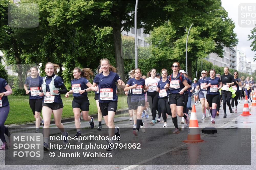 14.06.2026 - REWE Women's Run Jannik Wohlers http://msf.ph/oto/9794962 14.06.2026 09:09:10 Laufen 11354, 11016, 57 meine-sportfotos.de