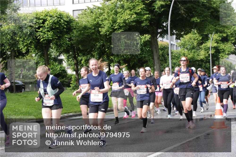 14.06.2026 - REWE Women's Run Jannik Wohlers http://msf.ph/oto/9794975 14.06.2026 09:09:11 Laufen 11354, 151, 11016, 57, 10173 meine-sportfotos.de