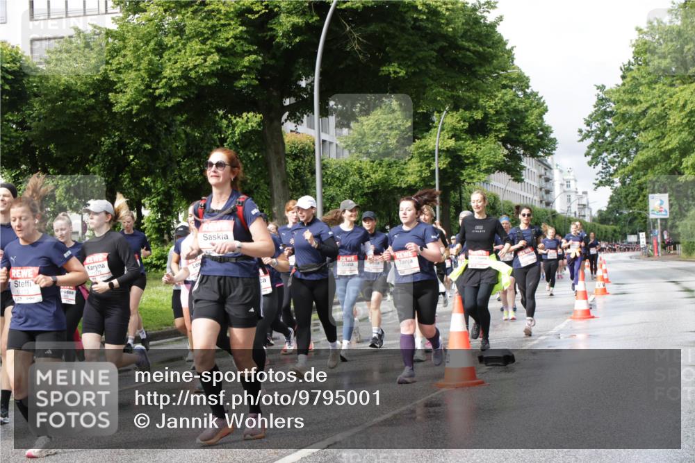14.06.2026 - REWE Women's Run Jannik Wohlers http://msf.ph/oto/9795001 14.06.2026 09:09:12 Laufen 57 meine-sportfotos.de