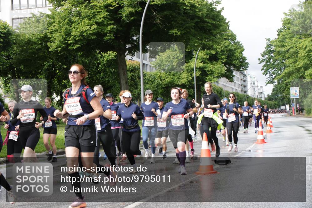 14.06.2026 - REWE Women's Run Jannik Wohlers http://msf.ph/oto/9795011 14.06.2026 09:09:12 Laufen 11272, 10858 meine-sportfotos.de