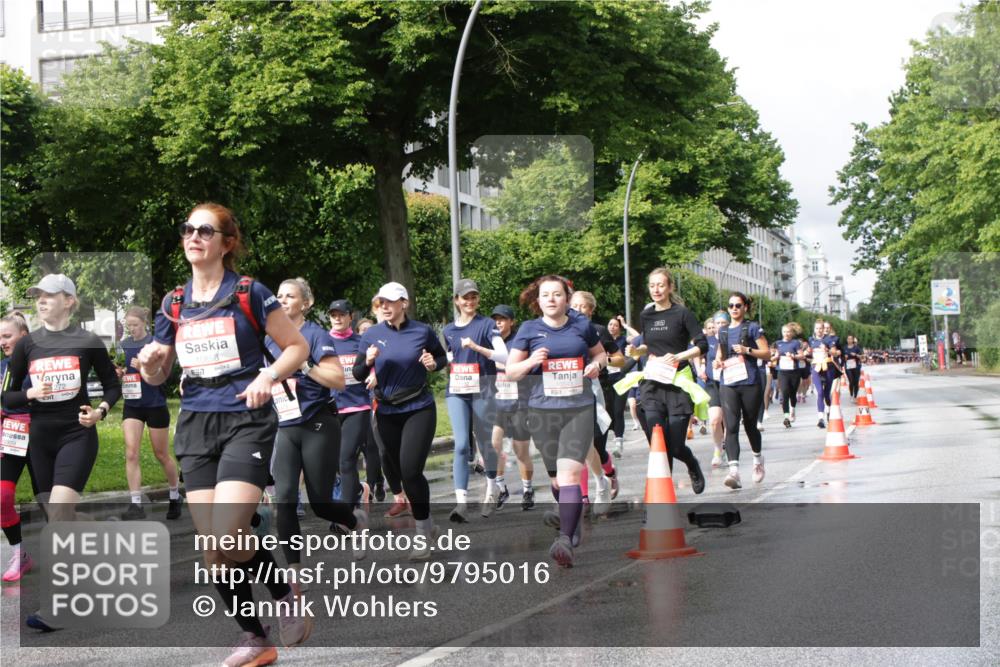 14.06.2026 - REWE Women's Run Jannik Wohlers http://msf.ph/oto/9795016 14.06.2026 09:09:12 Laufen 272, 10858, 517 meine-sportfotos.de