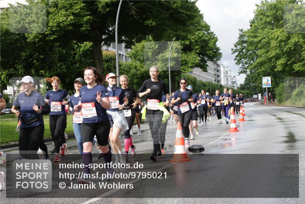 14.06.2026 - REWE Women's Run Jannik Wohlers http://msf.ph/oto/9795021 14.06.2026 09:09:13 Laufen 10543 meine-sportfotos.de
