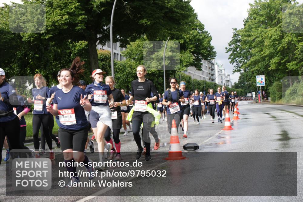 14.06.2026 - REWE Women's Run Jannik Wohlers http://msf.ph/oto/9795032 14.06.2026 09:09:13 Laufen 10543, 10387 meine-sportfotos.de