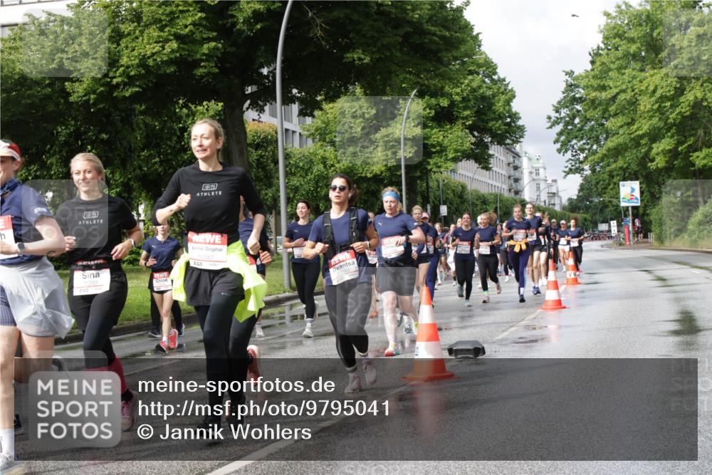 14.06.2026 - REWE Women's Run Jannik Wohlers http://msf.ph/oto/9795041 14.06.2026 09:09:14 Laufen 10387, 7, 10089 meine-sportfotos.de