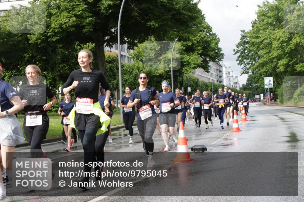 14.06.2026 - REWE Women's Run Jannik Wohlers http://msf.ph/oto/9795045 14.06.2026 09:09:15 Laufen 10089, 10387 meine-sportfotos.de