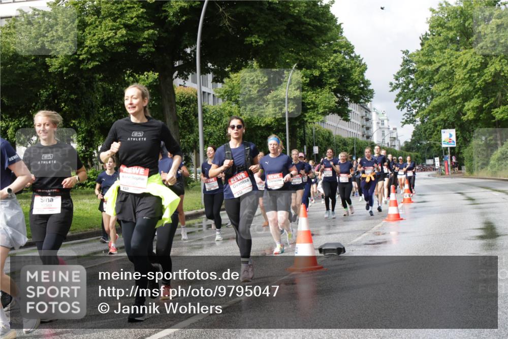 14.06.2026 - REWE Women's Run Jannik Wohlers http://msf.ph/oto/9795047 14.06.2026 09:09:15 Laufen 10387, 7, 10089 meine-sportfotos.de