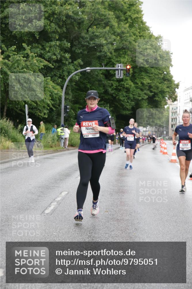 14.06.2026 - REWE Women's Run Jannik Wohlers http://msf.ph/oto/9795051 14.06.2026 09:55:49 Laufen 10677 meine-sportfotos.de