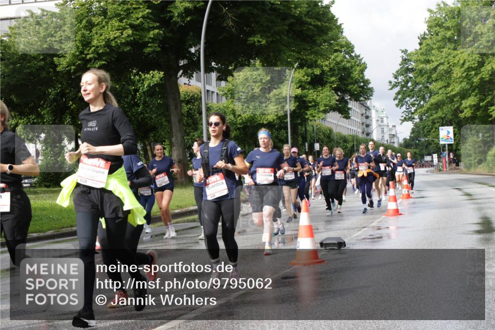 14.06.2026 - REWE Women's Run Jannik Wohlers http://msf.ph/oto/9795062 14.06.2026 09:09:15 Laufen 10387, 57 meine-sportfotos.de