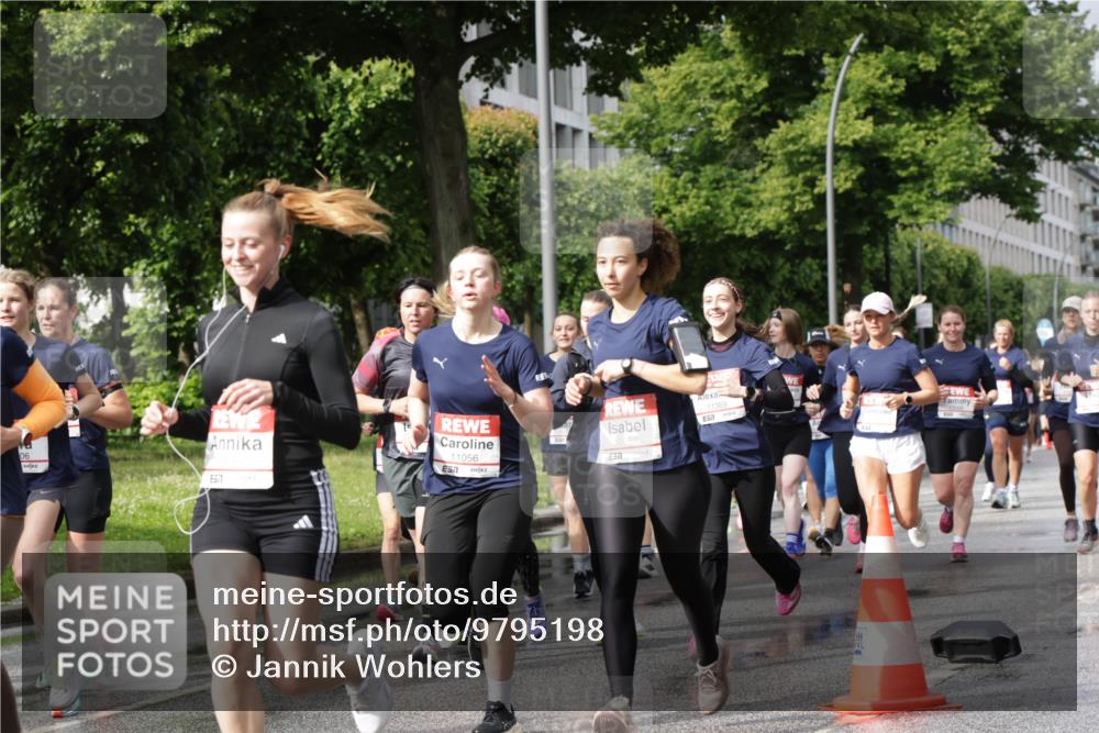 14.06.2026 - REWE Women's Run Jannik Wohlers http://msf.ph/oto/9795198 14.06.2026 09:09:23 Laufen 06, 11056, 7, 11369 meine-sportfotos.de