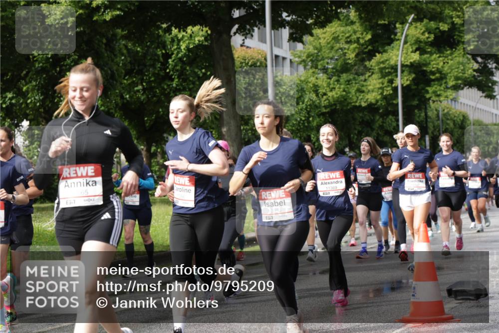 14.06.2026 - REWE Women's Run Jannik Wohlers http://msf.ph/oto/9795209 14.06.2026 09:09:23 Laufen 577, 565, 10740, 10954, 657, 11369 meine-sportfotos.de