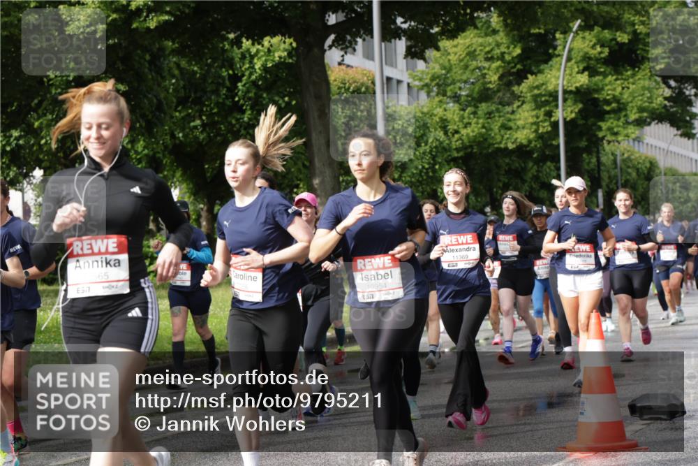 14.06.2026 - REWE Women's Run Jannik Wohlers http://msf.ph/oto/9795211 14.06.2026 09:09:23 Laufen 6577, 565, 10954, 657, 11369, 57 meine-sportfotos.de
