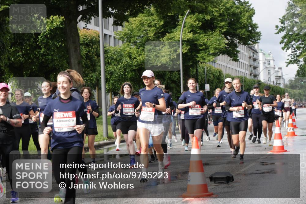 14.06.2026 - REWE Women's Run Jannik Wohlers http://msf.ph/oto/9795223 14.06.2026 09:09:24 Laufen 11369, 11312 meine-sportfotos.de