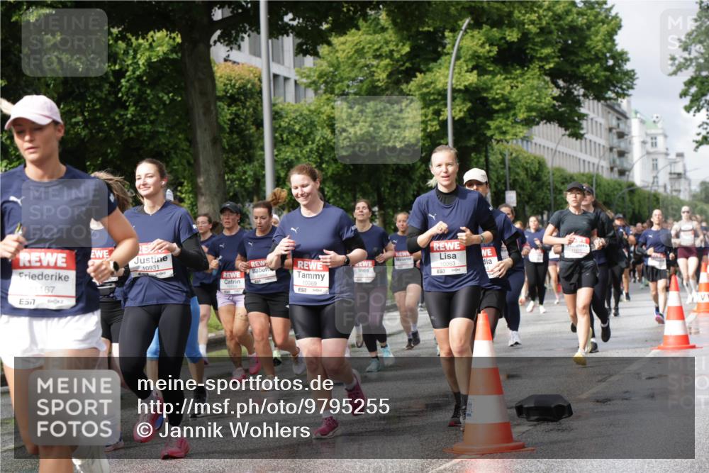 14.06.2026 - REWE Women's Run Jannik Wohlers http://msf.ph/oto/9795255 14.06.2026 09:09:26 Laufen 167, 10931, 10069, 10063 meine-sportfotos.de