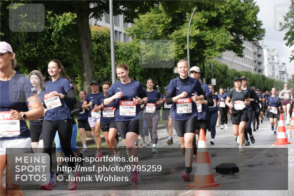 14.06.2026 - REWE Women's Run Jannik Wohlers http://msf.ph/oto/9795259 14.06.2026 09:09:26 Laufen 167, 10931, 10069, 10063, 57 meine-sportfotos.de