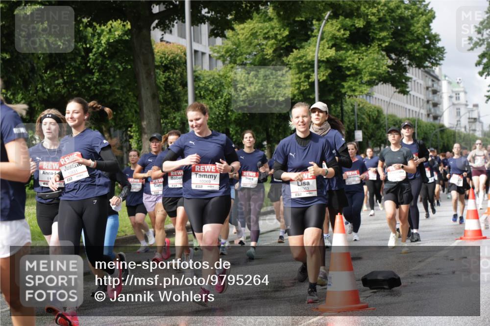 14.06.2026 - REWE Women's Run Jannik Wohlers http://msf.ph/oto/9795264 14.06.2026 09:09:26 Laufen 111, 10931, 51, 57, 10069, 10063, 57 meine-sportfotos.de