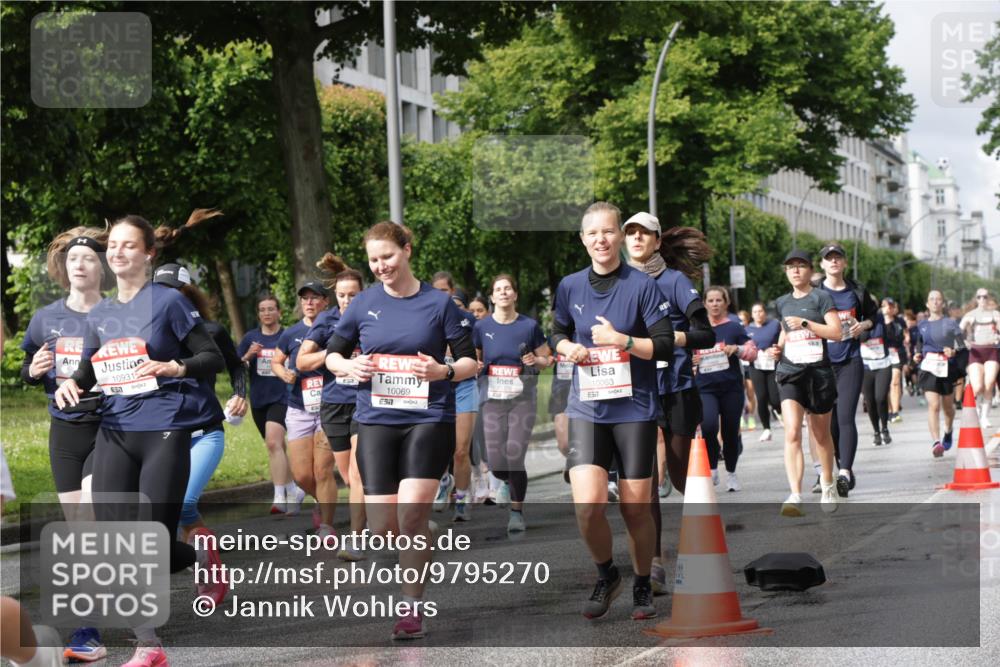 14.06.2026 - REWE Women's Run Jannik Wohlers http://msf.ph/oto/9795270 14.06.2026 09:09:26 Laufen 10931, 10069, 7, 10063, 57 meine-sportfotos.de
