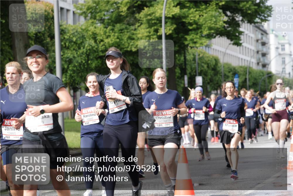 14.06.2026 - REWE Women's Run Jannik Wohlers http://msf.ph/oto/9795281 14.06.2026 09:09:29 Laufen 10860, 10682, 7, 10117, 10391, 657 meine-sportfotos.de