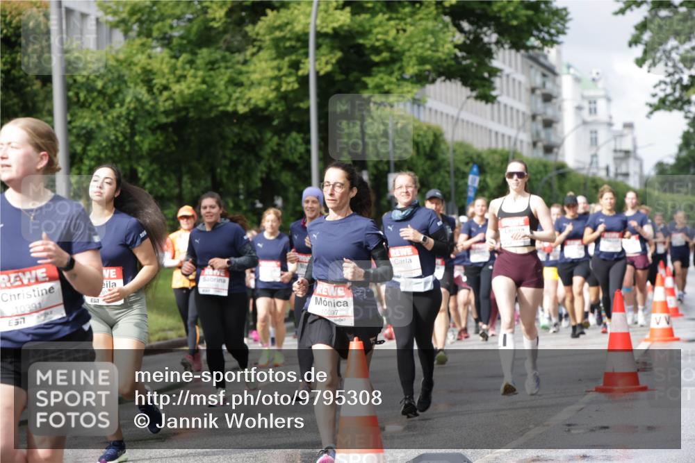 14.06.2026 - REWE Women's Run Jannik Wohlers http://msf.ph/oto/9795308 14.06.2026 09:09:30 Laufen 10391, 37, 10097 meine-sportfotos.de