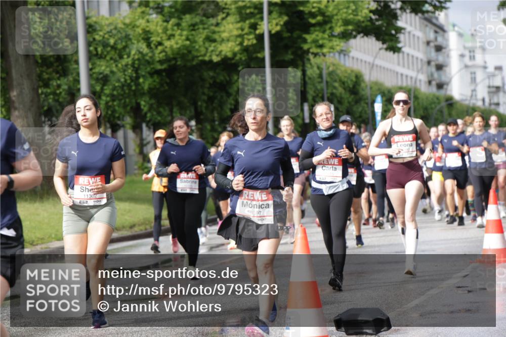 14.06.2026 - REWE Women's Run Jannik Wohlers http://msf.ph/oto/9795323 14.06.2026 09:09:31 Laufen 11302, 7, 10097 meine-sportfotos.de