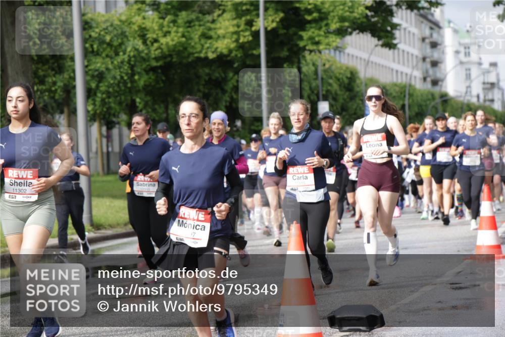 14.06.2026 - REWE Women's Run Jannik Wohlers http://msf.ph/oto/9795349 14.06.2026 09:09:31 Laufen 11302, 10315, 6, 97 meine-sportfotos.de