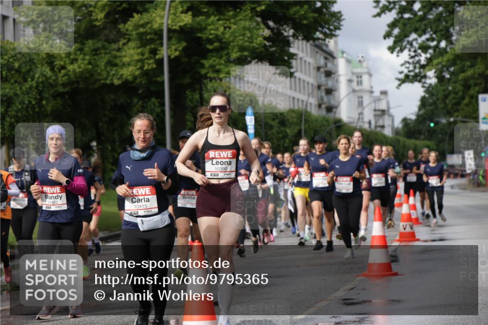 14.06.2026 - REWE Women's Run Jannik Wohlers http://msf.ph/oto/9795365 14.06.2026 09:09:32 Laufen 11383, 10415, 57, 10390 meine-sportfotos.de