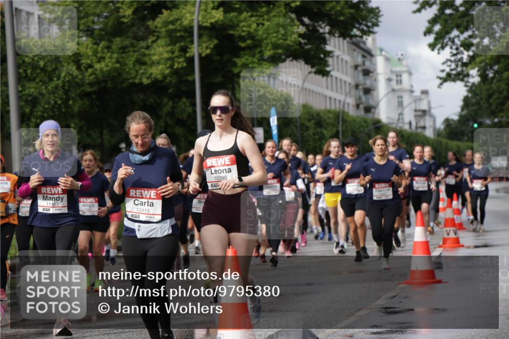 14.06.2026 - REWE Women's Run Jannik Wohlers http://msf.ph/oto/9795380 14.06.2026 09:09:33 Laufen 10390, 11383, 7, 10415, 57 meine-sportfotos.de