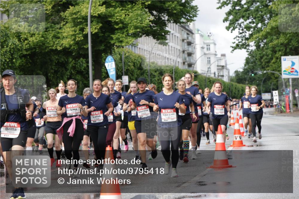 14.06.2026 - REWE Women's Run Jannik Wohlers http://msf.ph/oto/9795418 14.06.2026 09:09:35 Laufen 11013, 57, 10815, 6, 00, 10554, 10451 meine-sportfotos.de