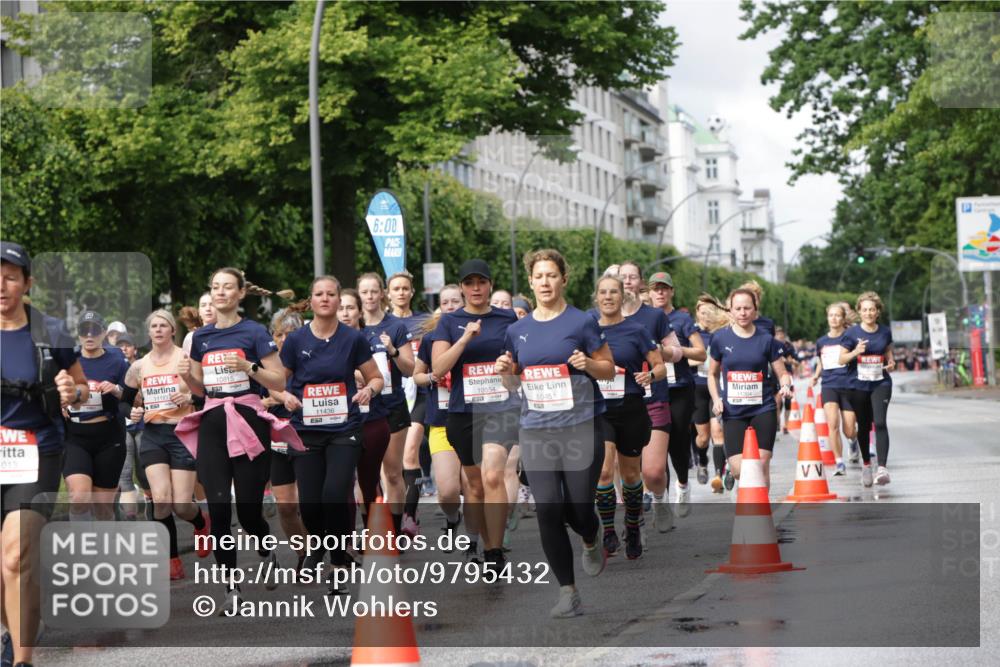 14.06.2026 - REWE Women's Run Jannik Wohlers http://msf.ph/oto/9795432 14.06.2026 09:09:35 Laufen 013, 57, 11183, 10815, 11436, 6, 00, 10554, 10451 meine-sportfotos.de