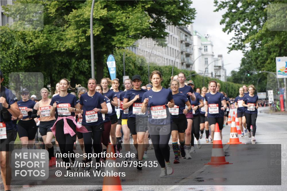 14.06.2026 - REWE Women's Run Jannik Wohlers http://msf.ph/oto/9795435 14.06.2026 09:09:35 Laufen 10815, 57, 11436, 57, 6, 00, 1055, 10451, 10291 meine-sportfotos.de