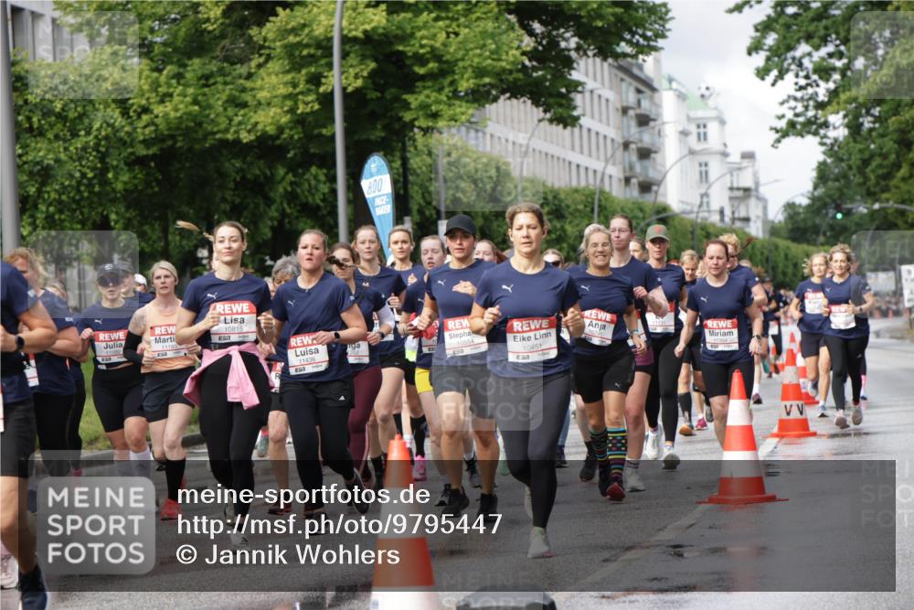 14.06.2026 - REWE Women's Run Jannik Wohlers http://msf.ph/oto/9795447 14.06.2026 09:09:35 Laufen 10815, 11183, 11436, 600, 5, 10554, 10451, 10291, 11131 meine-sportfotos.de